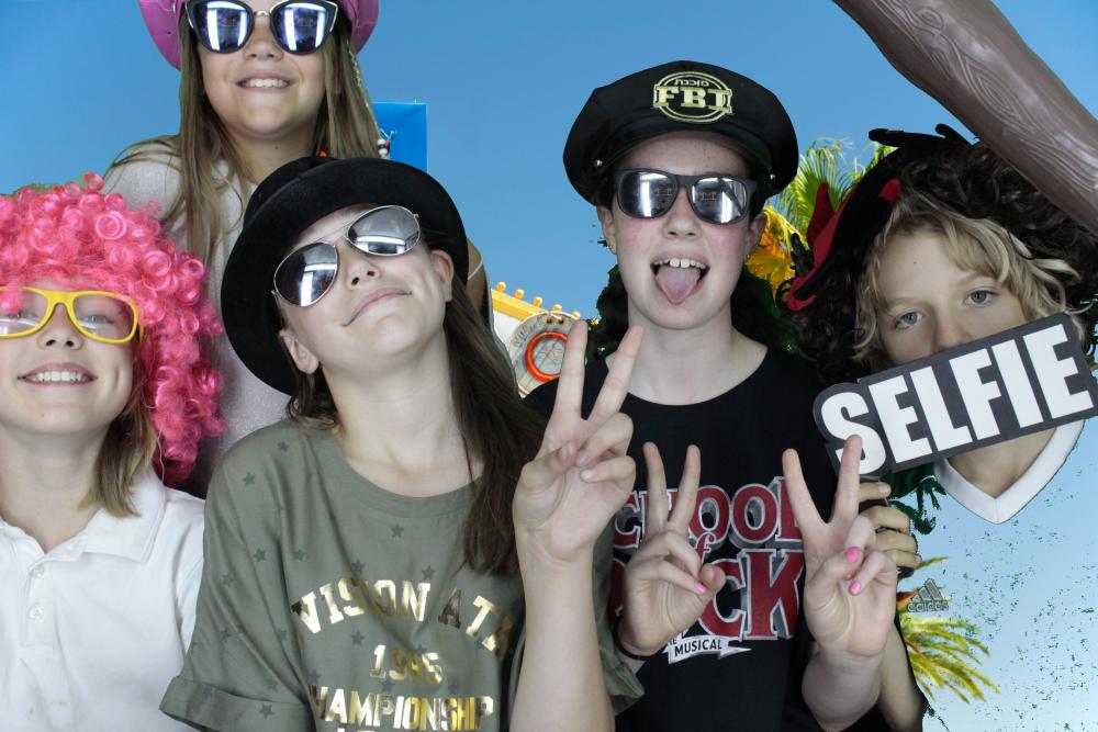 Fun Day | View more photos from the event at gallery.myphotoboothexperience.co.uk/u/MyPhotoBoothExperienceLtd/Fun-Day